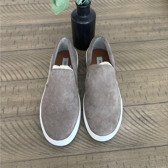 Steve Madden sneakers - Picture 3 of 7